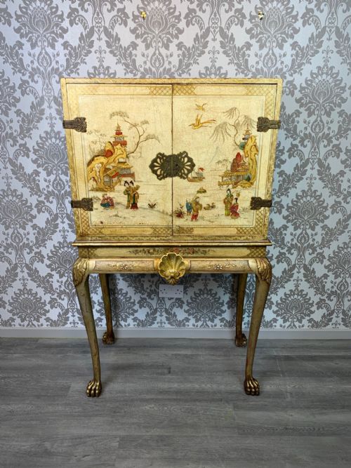 A George I Style Chinoiserie Painted and Gilded Cocktail Cabinet