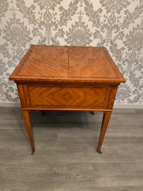 A Fine Quality Edwardian Period Satinwood "Surprise" Cabinet.