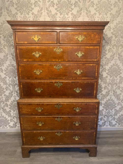 An Oak and Walnut Banded George III Period Antique Chest on Chest.
