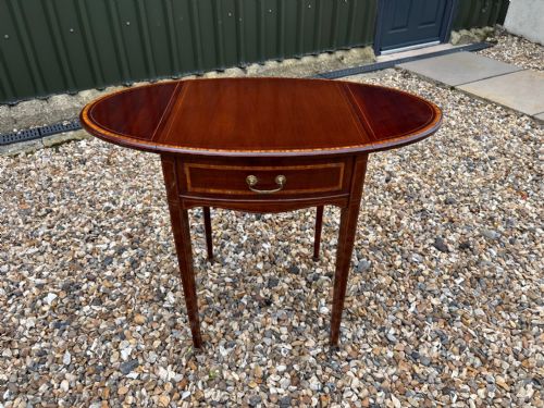 An Edwardian Period Mahogany Inlaid Pembroke Table