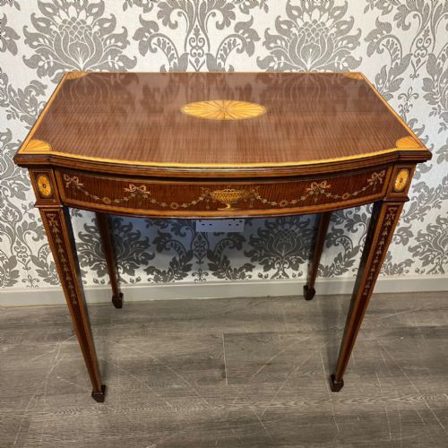 A Fine Quality Edwardian Period Inlaid Side Table by Edwards & Roberts of London