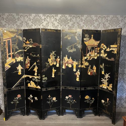 An Early 20th Century Chinese Six Fold Screen