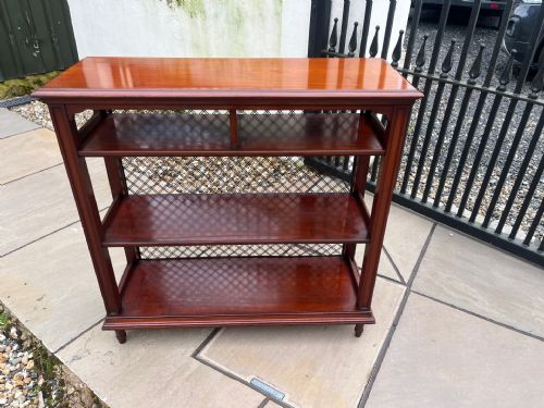 A Fine Quality Edwardian Period Mahogany Hall Table