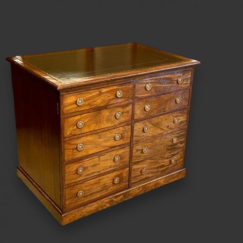 An Edwardian Period Mahogany Antique Library Desk