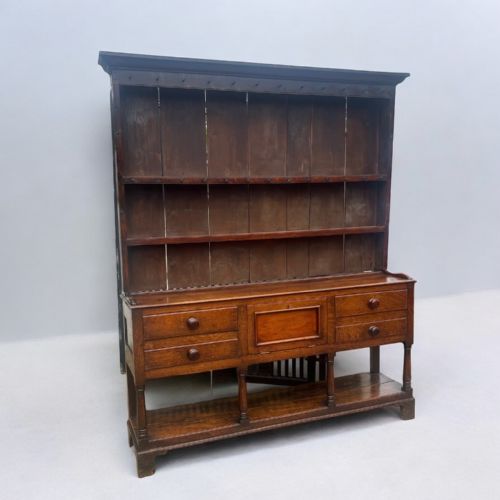 An Early 19th Century Oak Welsh Dresser and Rack