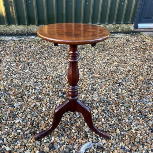 A Fine Quality William IV Period Mahogany Tripod Table