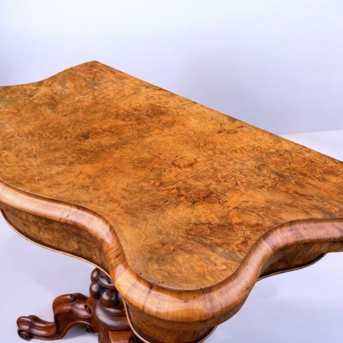 A FINE QUALITY VICTORIAN PERIOD BURR WALNUT FOLD OVER GAMES TABLE - ADDITIONAL PHOTO 2