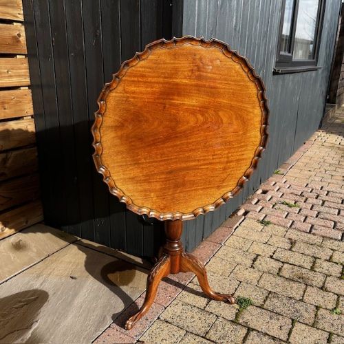 A George III Period Mahogany Tripod Table