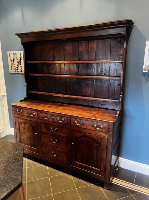 A Good 18th Century Oak Welsh Dresser