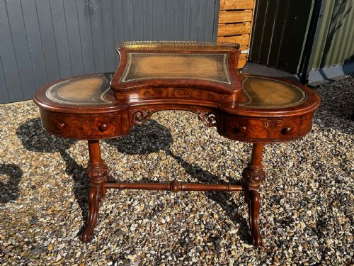 A Beautiful Victorian Period Burr Walnut Kidney Shaped Writing Desk.