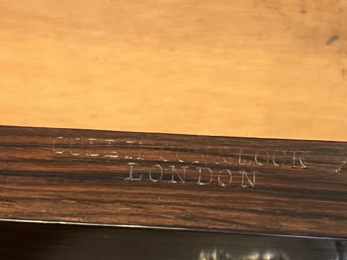 AN EXHIBITION QUALITY COLLINGSON LOCK ROSEWOOD COROMANDEL AND KINGWOOD INLAID TABLE - ADDITIONAL PHOTO 9