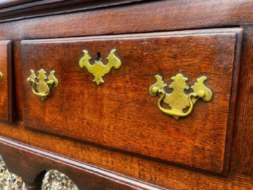 A George III Period oak dresser base View VI