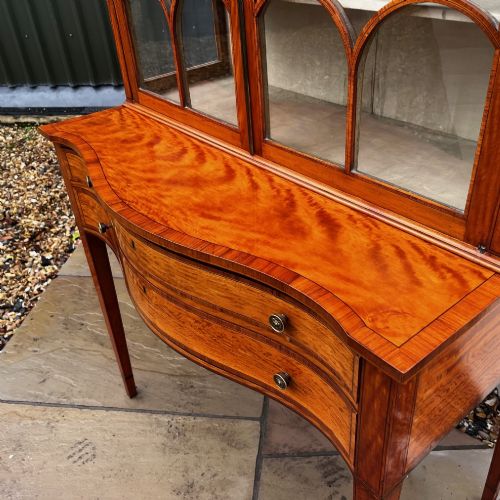A BEAUTIFUL SHERATON REVIVAL SATINWOOD DISPLAY CABINET - ADDITIONAL PHOTO 3