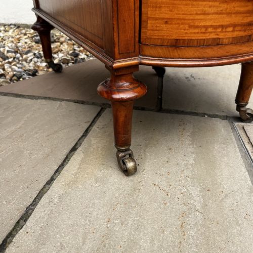 A FINE QUALITY LATE VICTORIAN PERIOD SATINWOOD KIDNEY SHAPED DESK - ADDITIONAL PHOTO 9