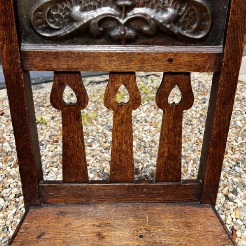 A RARE OAK HALL CHAIR MADE BY SHAPLAND PETTER OF BARNSTAPLE - ADDITIONAL PHOTO 2