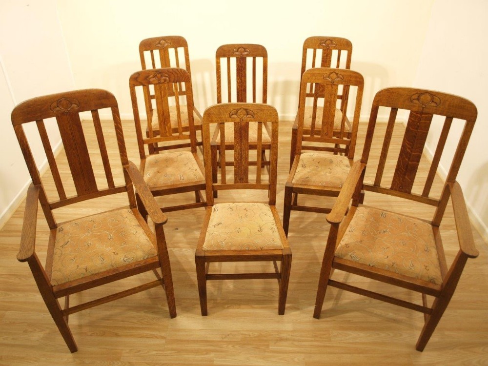 A Good Set Of 8 Oak Arts & Crafts Period Antique Dining Chairs