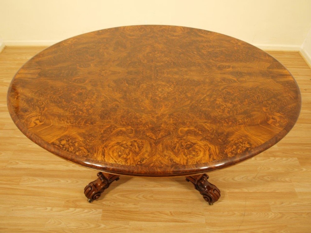 A Beautiful Quality Burr Walnut Victorian Period Antique Loo/Breakfast Table