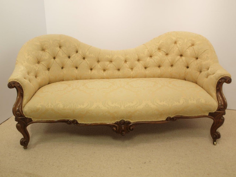 A Rosewood Victorian Period Antique Chaise Longue