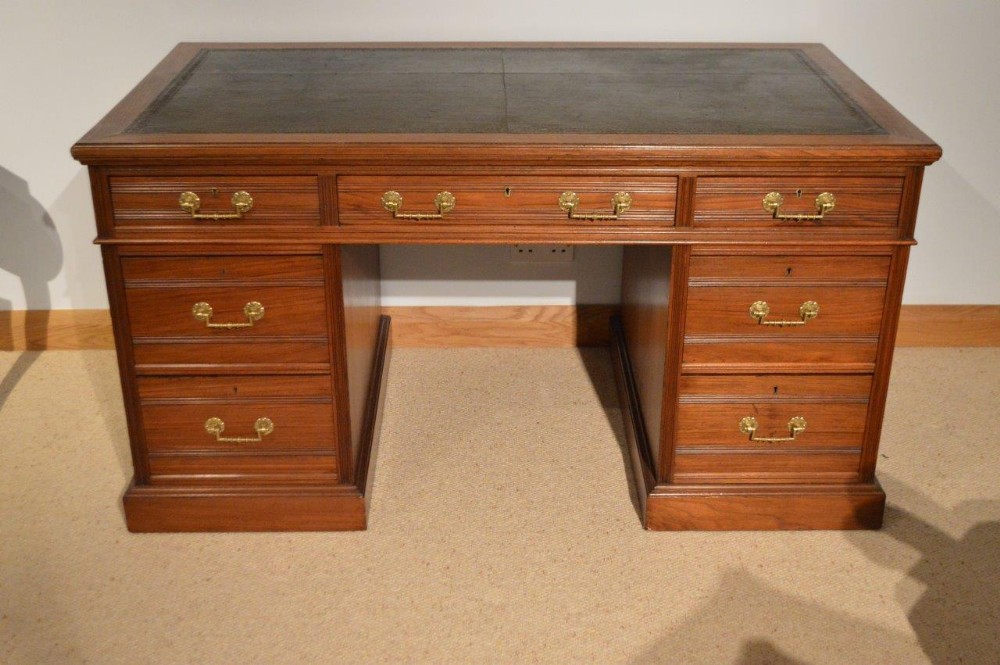 A Quality Walnut Victorian Aesthetic Period Antique Pedestal Desk