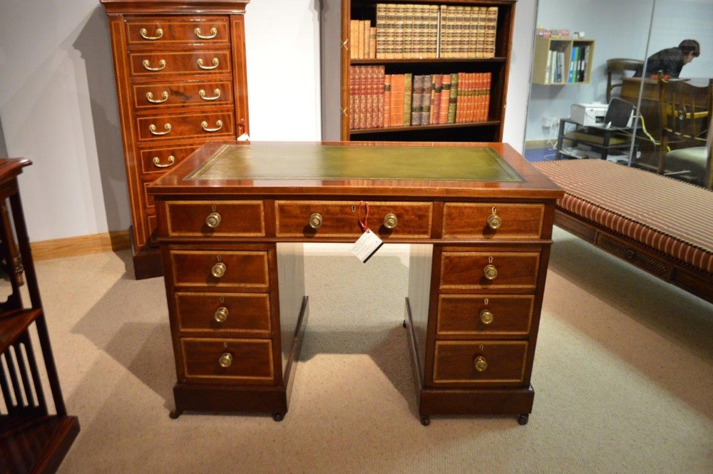 A Beautiful Mahogany Inlaid Edwardian Period Antique Pedestal Desk