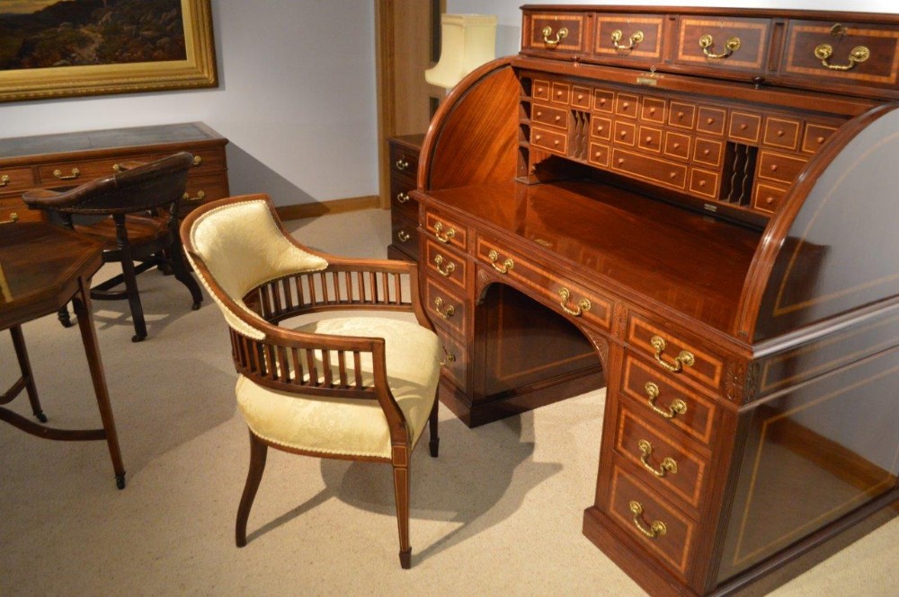 A Mahogany Inlaid Edwardian Period Antique Desk/Tub Armchair