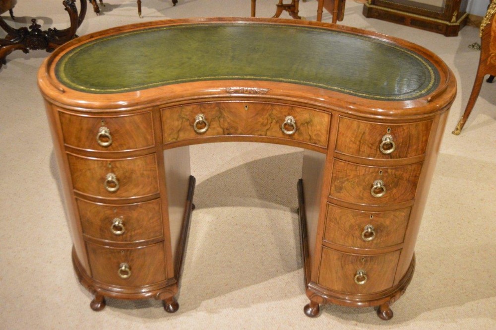 A Beautiful walnut & burr walnut 1920s kidney shaped desk