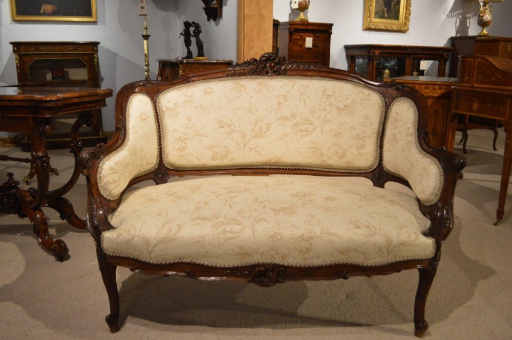 A Finely Carved French Walnut Settee/Canapé 