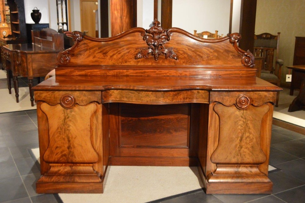 A Large Mahogany Early Victorian Period Antique Sideboard