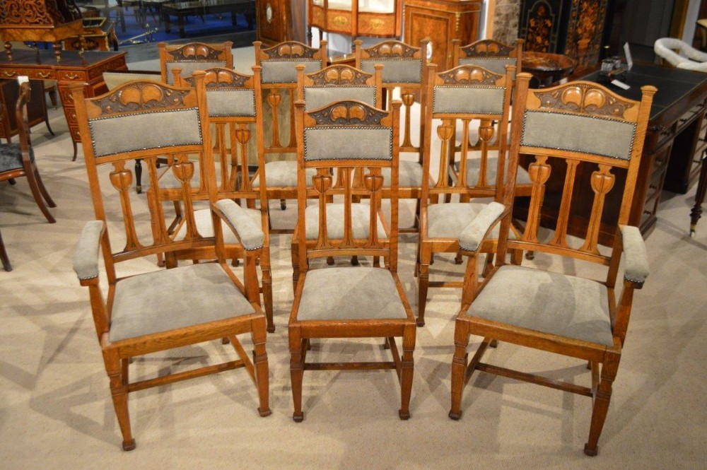A Rare Set Of 10 Oak Arts & Crafts Period Antique dining Chairs
