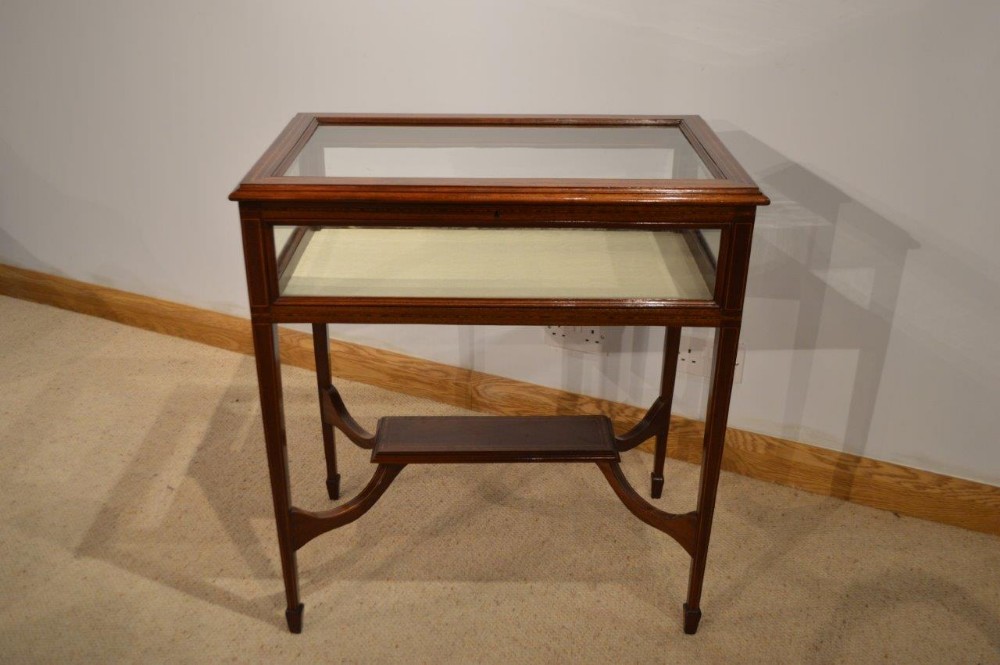 A Mahogany Inlaid Edwardian Period Bijouterie Cabinet
