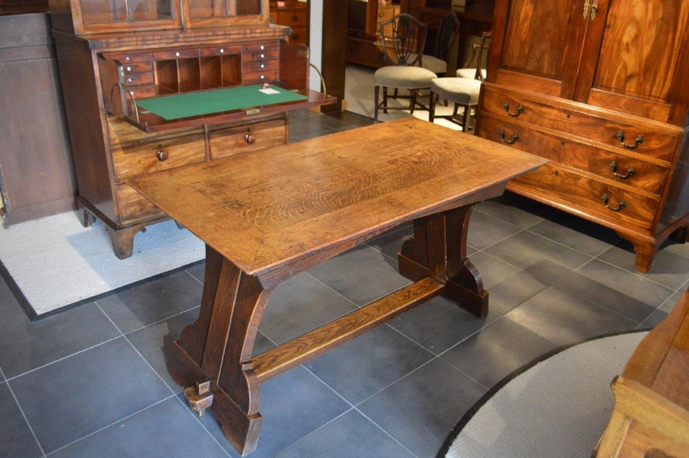 An Oak Arts & Crafts Period Antique Dining Table
