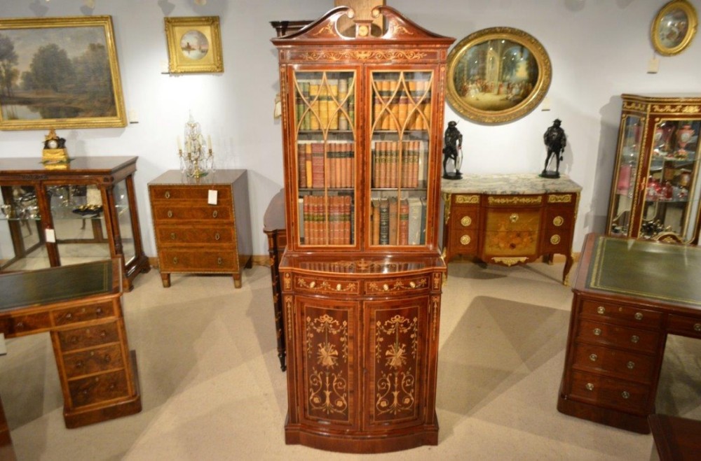 A stunning quality  mahogany Late Victorian Period bookcase by Edwards & Roberts of London