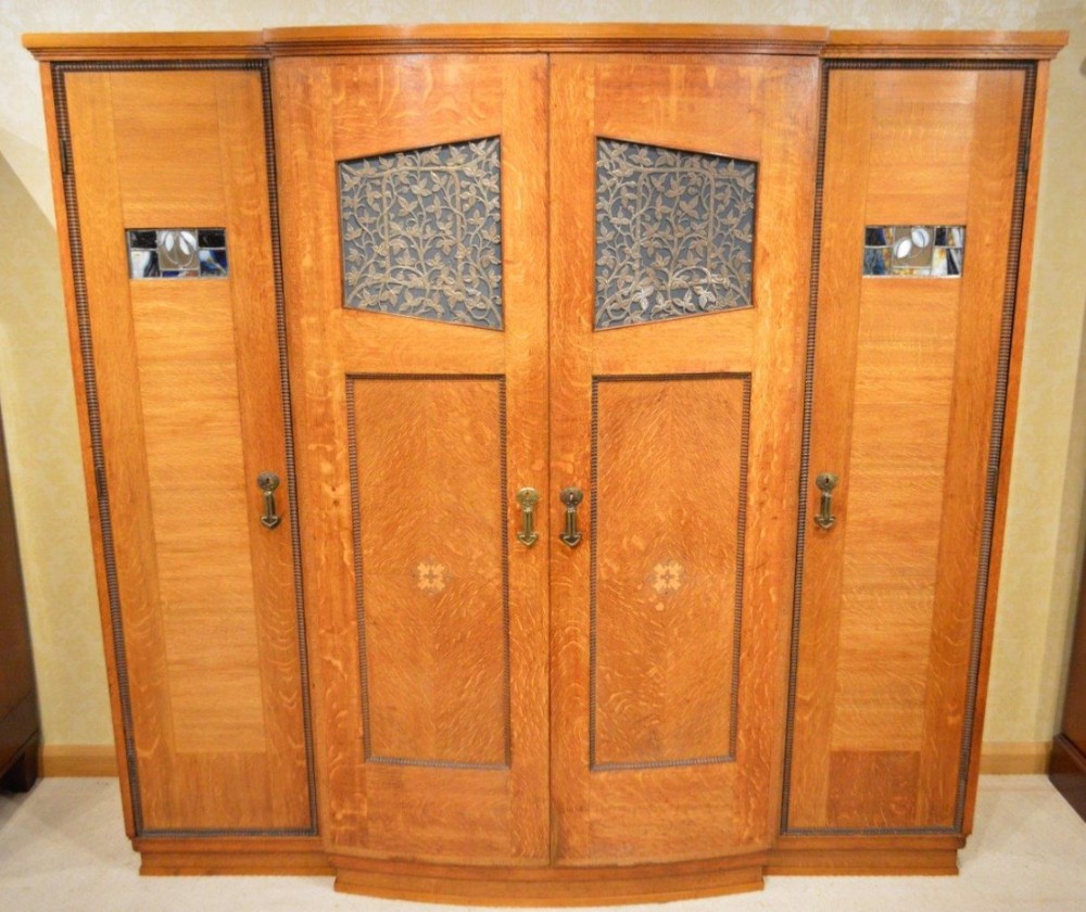 An Oak Arts & Crafts Period Scottish School wardrobe