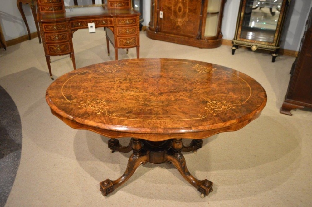 A good burr walnut Victorian Period antique loo table