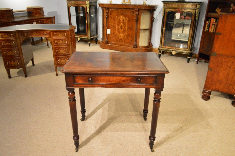 A mahogany Early Victorian Period Antique Side Table