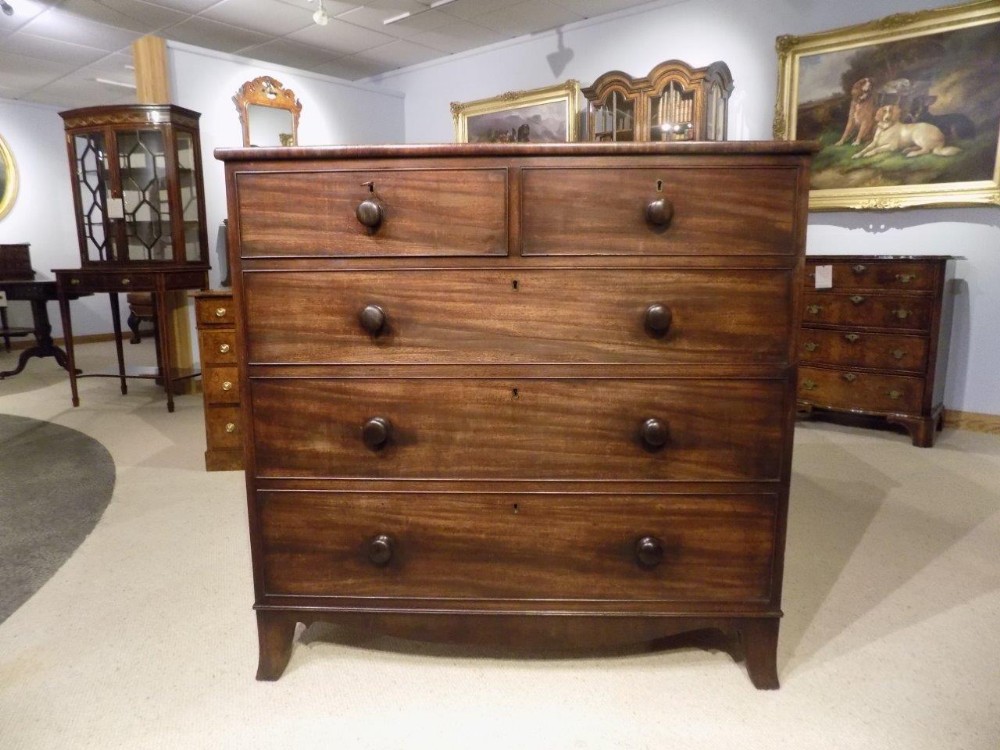 A mahogany Regency Period antique chest of drawers