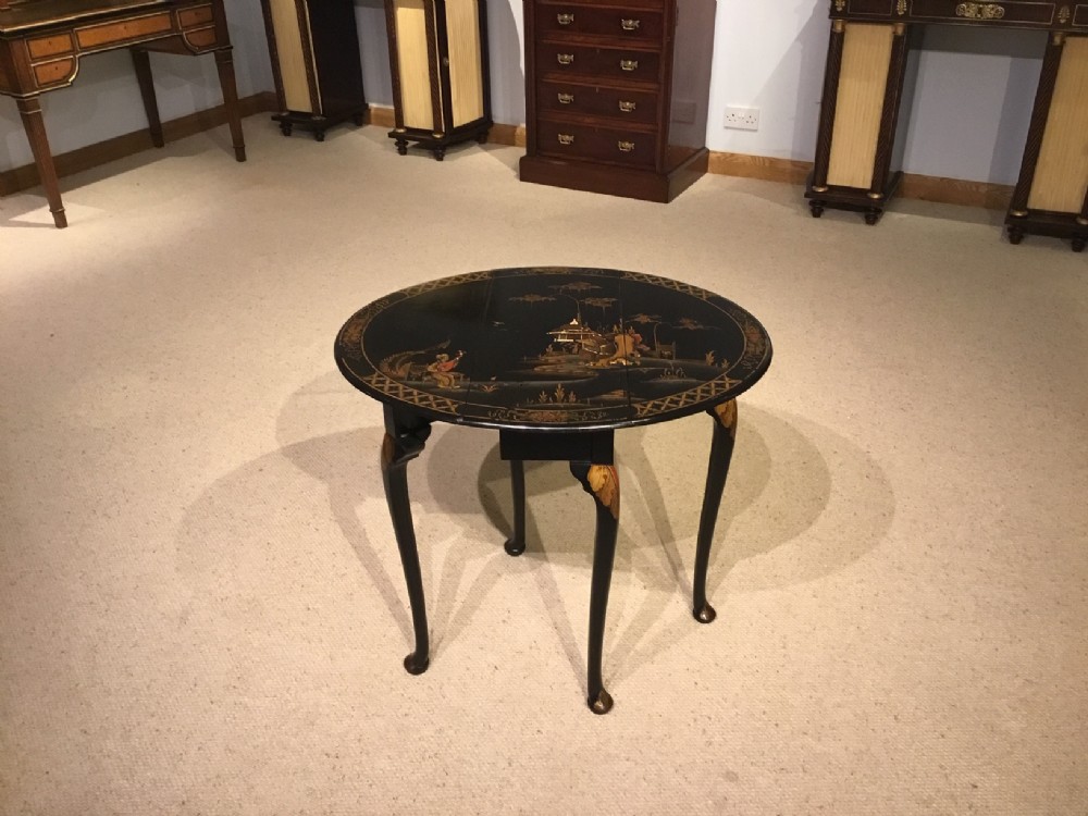 A Chinoiserie Lacquered 1920s drop leaf table