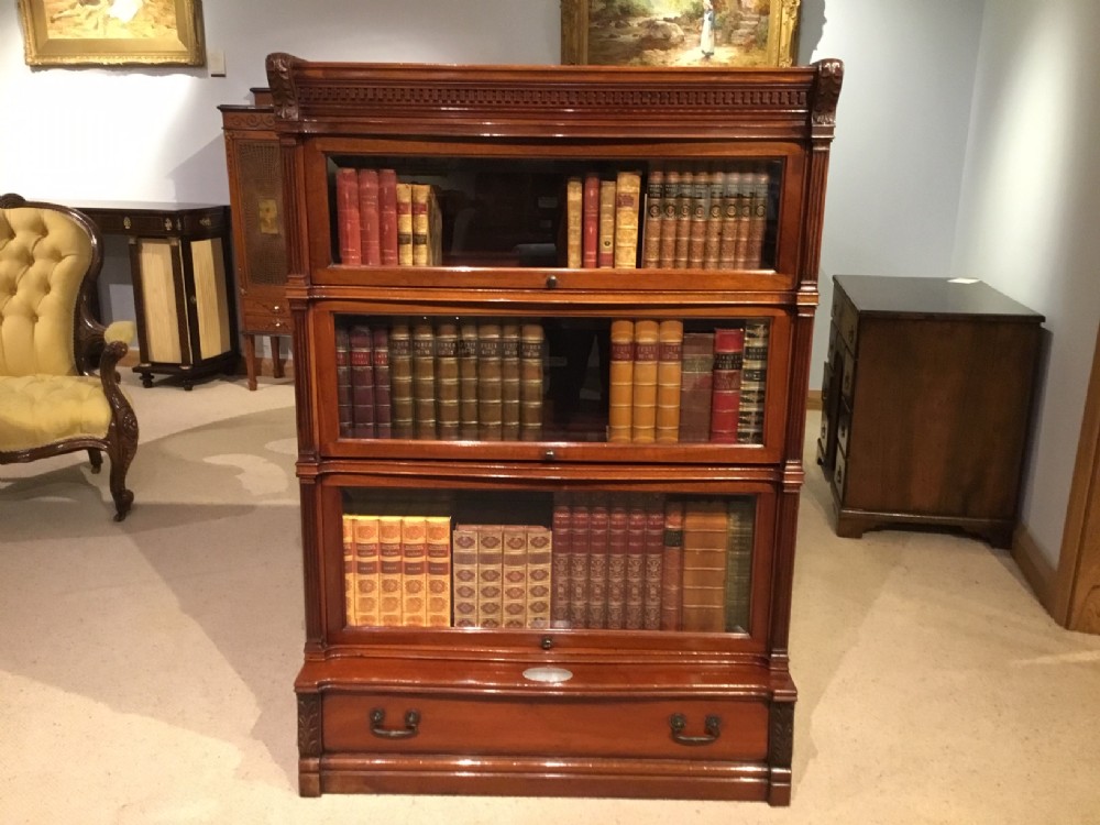 A lovely quality mahogany Globe Wernicke barristers bookcase.