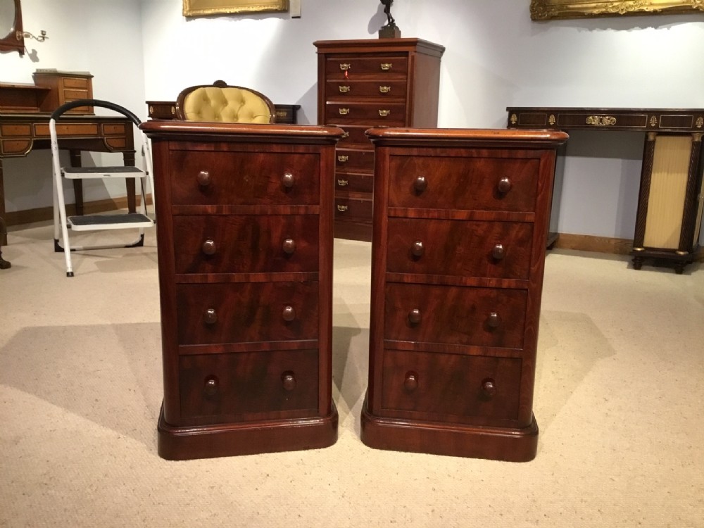 A beautiful pair of mahogany Victorian Period bedside chests.