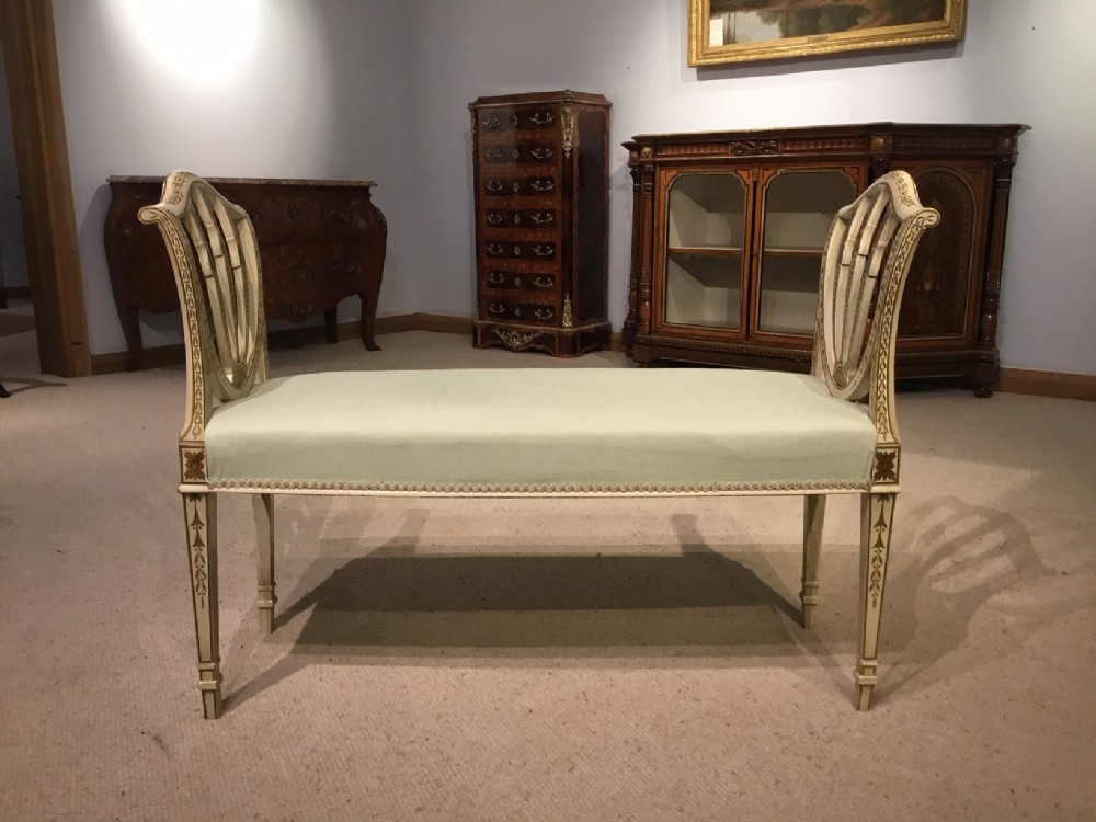 A Hepplewhite designed Edwardian Period Country house painted window seat