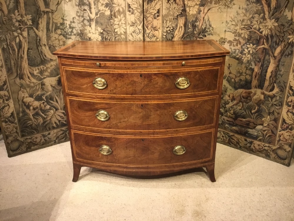 A Superior quality mahogany Regency Period bow front chest of drawers