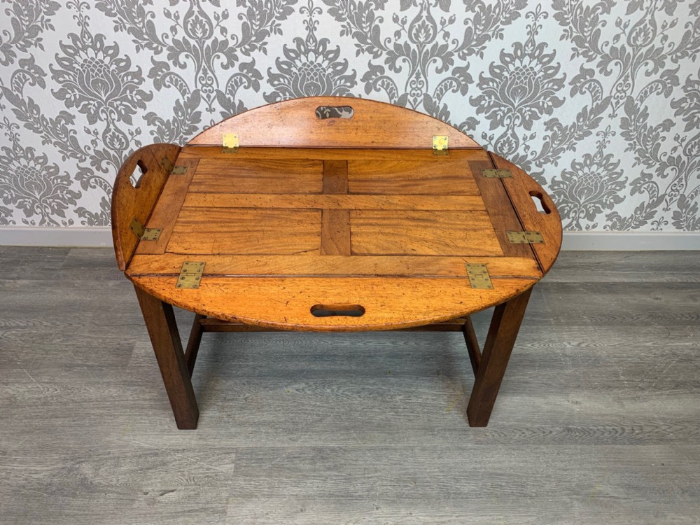 A lovely 19th Century mahogany butlers tray/coffee table