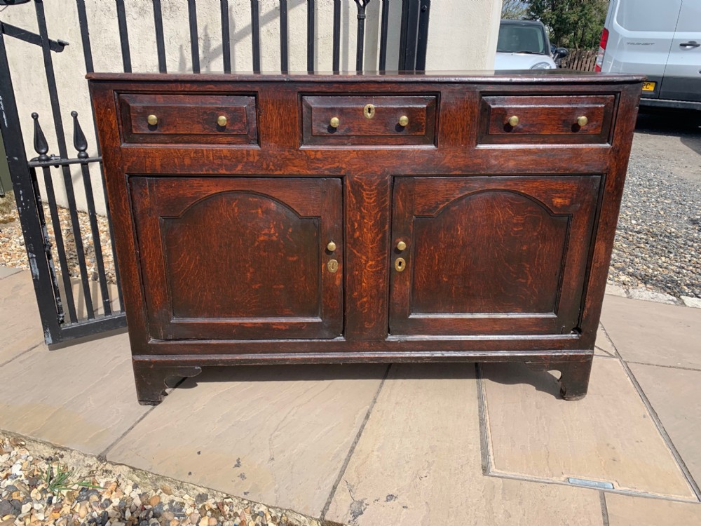 A sweet Mid 18th Century oak dresser base