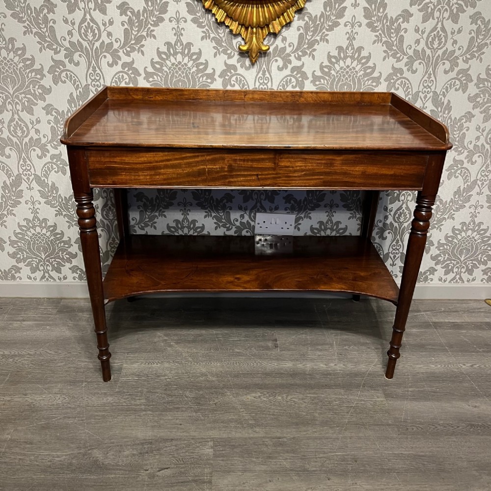 A wonderful George IV Period mahogany side table