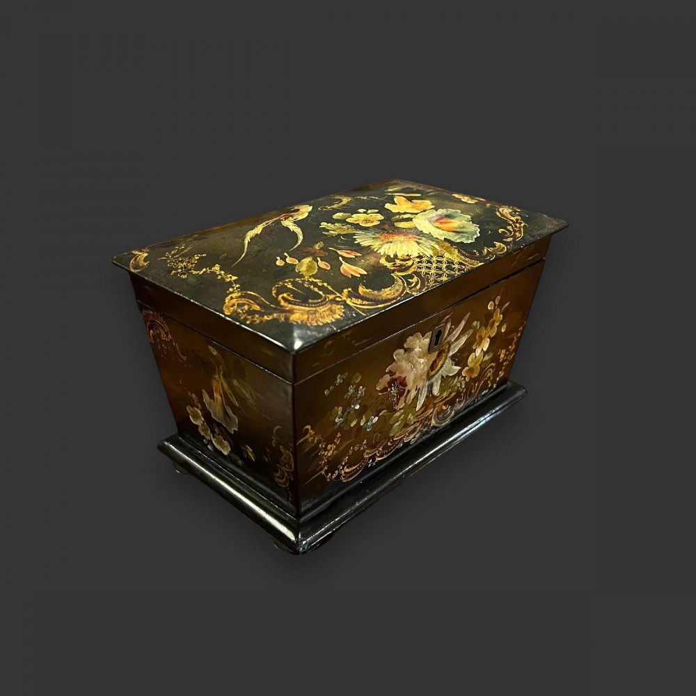 A lovely Victorian Period papier mache tea caddy