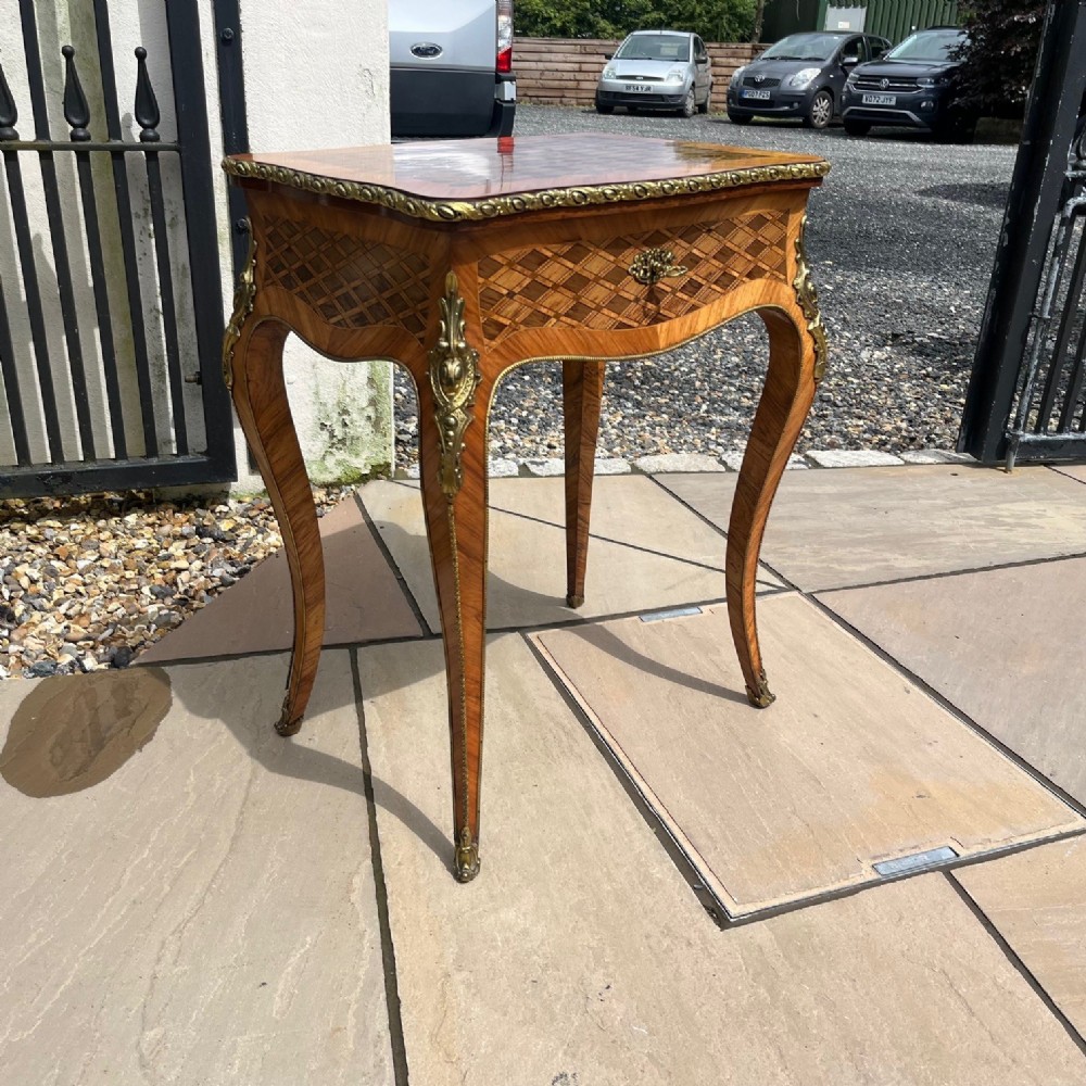A lovely French Kingwood ladies dressing table