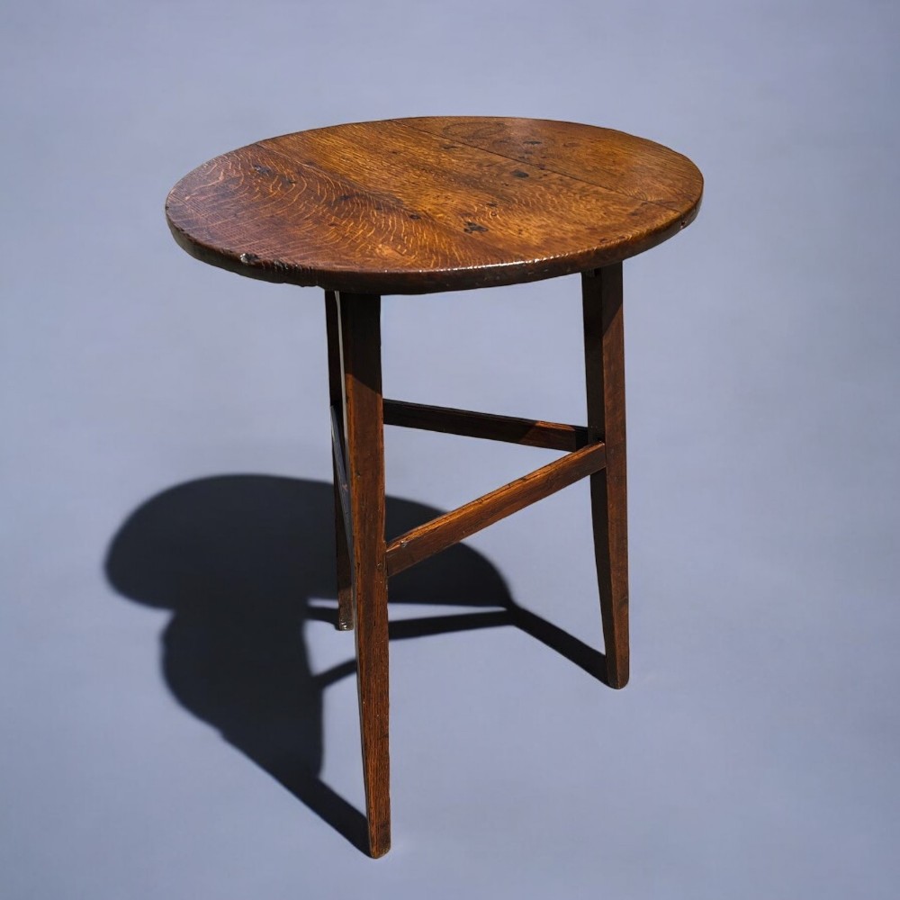 A Late 18th Century oak cricket table