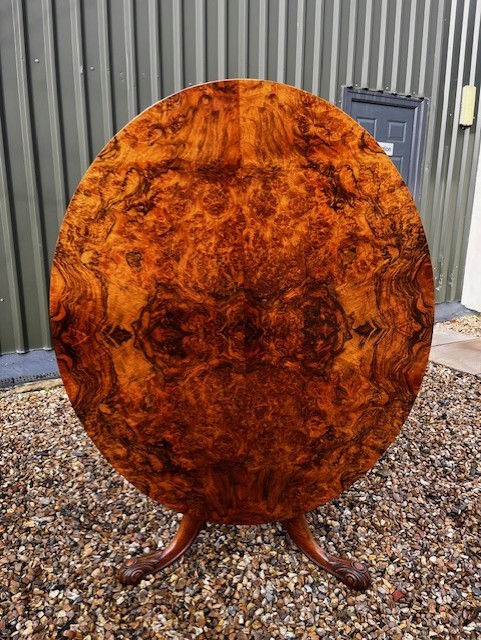 A Gillows Of Lancaster Victorian Period Burr Walnut Breakfast Table View VI