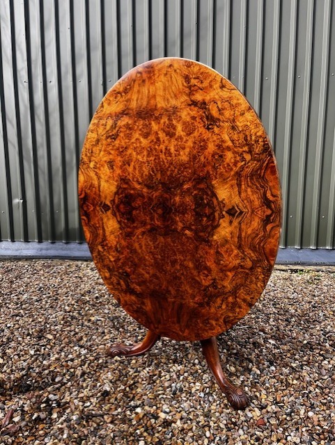 A Gillows Of Lancaster Victorian Period Burr Walnut Breakfast Table View VIII
