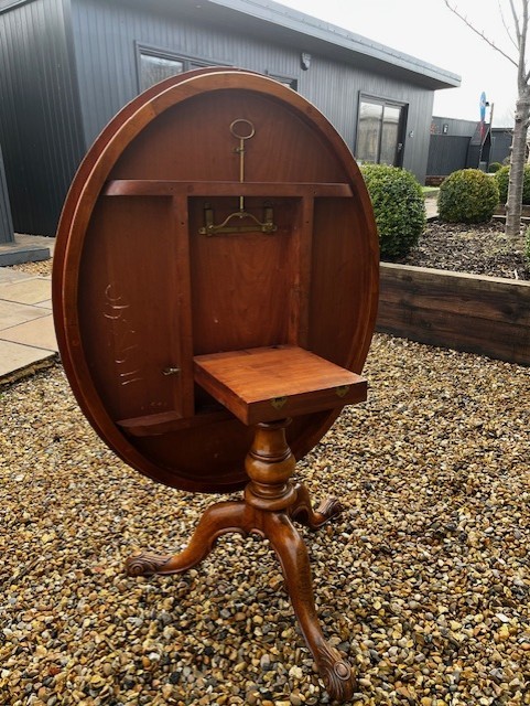 A Gillows Of Lancaster Victorian Period Burr Walnut Breakfast Table View XI